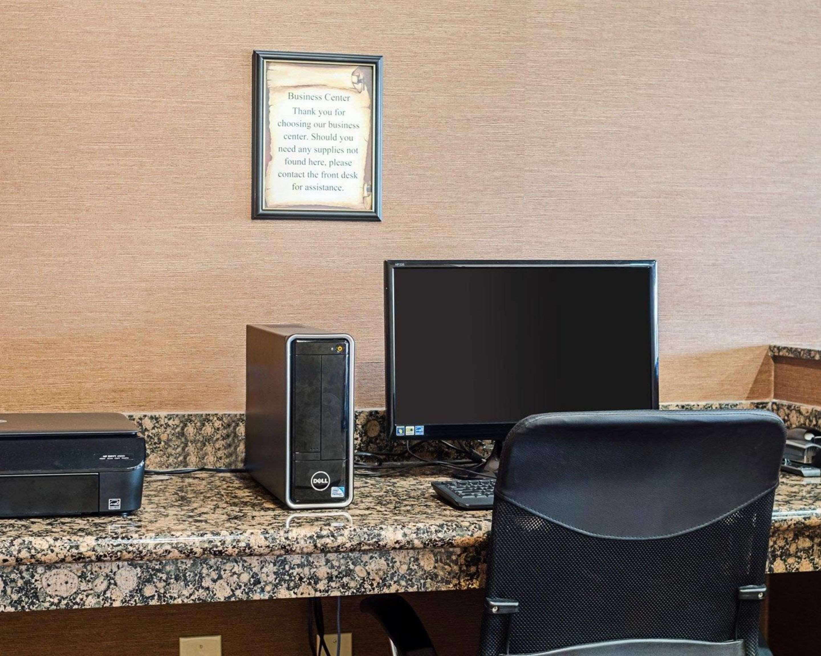 Comfort Inn & Suites Lawrence - University Area Zewnętrze zdjęcie