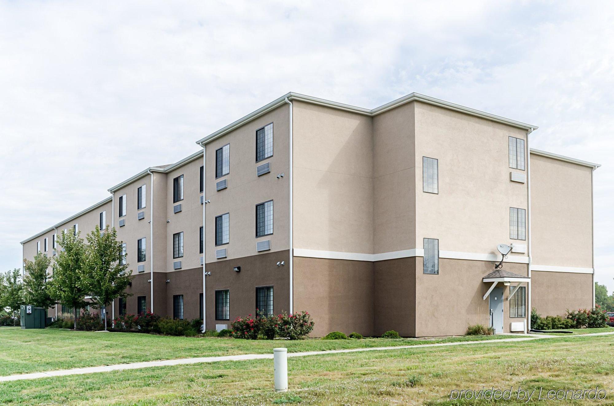 Comfort Inn & Suites Lawrence - University Area Zewnętrze zdjęcie